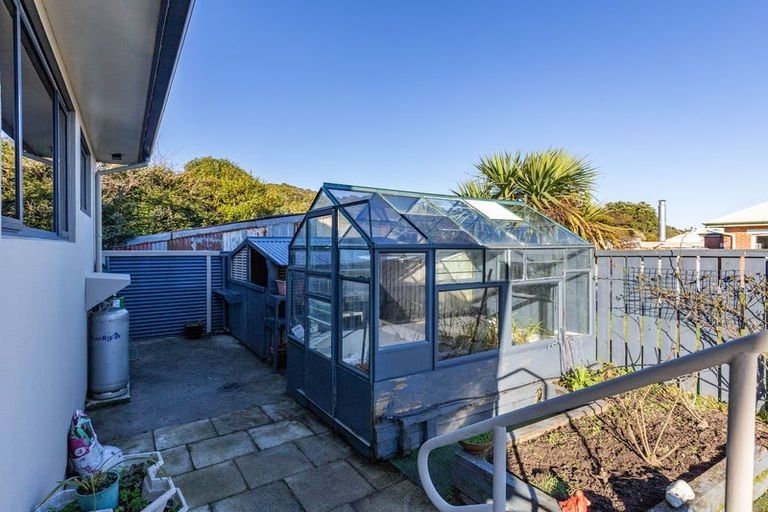 Photo of property in 100a Tasman Street, Karoro, Greymouth, 7805