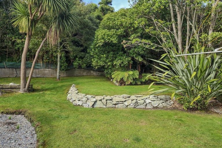 Photo of property in 27 Byron Street, Greymouth, 7805