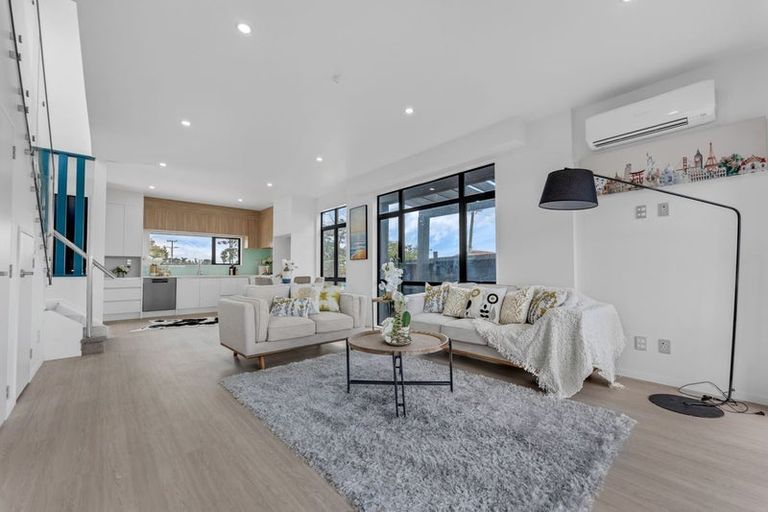 Photo of property in 14c York Road, Papatoetoe, Auckland, 2104