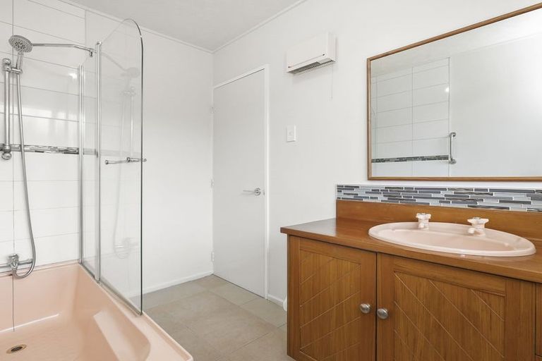 Photo of property in 13 Hogan Place, Fairfield, Dunedin, 9018