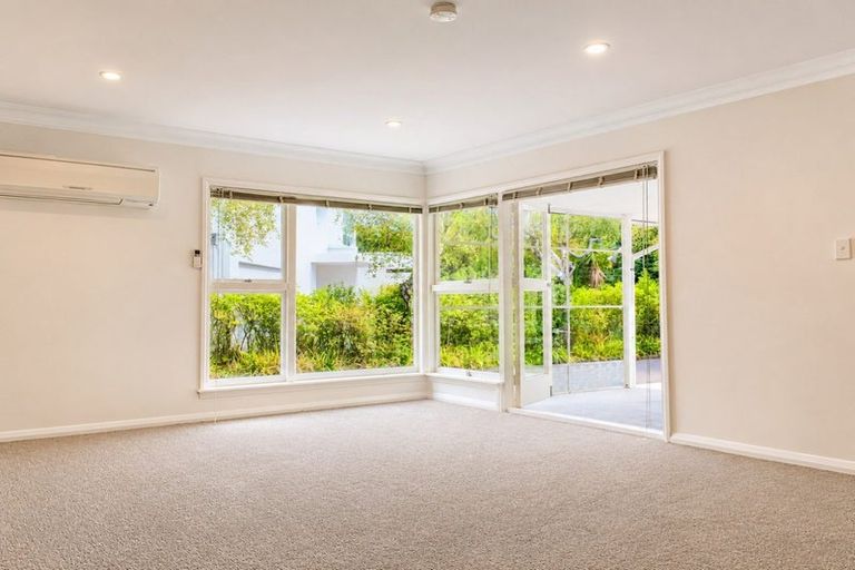 Photo of property in 1/23a Hamilton Avenue, Ilam, Christchurch, 8041