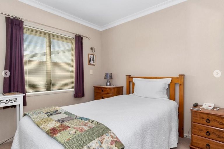 Photo of property in 2 Pemberton Crescent, Greerton, Tauranga, 3112