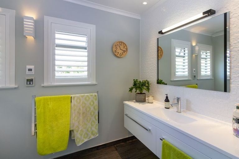 Photo of property in 5 Charles Street, Feilding, 4702