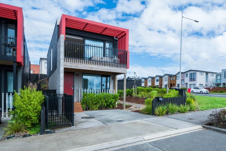 Photo of property in 1 Nugget Avenue, Hobsonville, Auckland, 0616