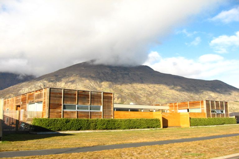 Photo of property in 54 Hope Avenue, Lake Hayes, Queenstown, 9304