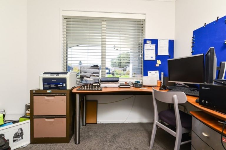 Photo of property in 23 Plescher Crescent, Leamington, Cambridge, 3432