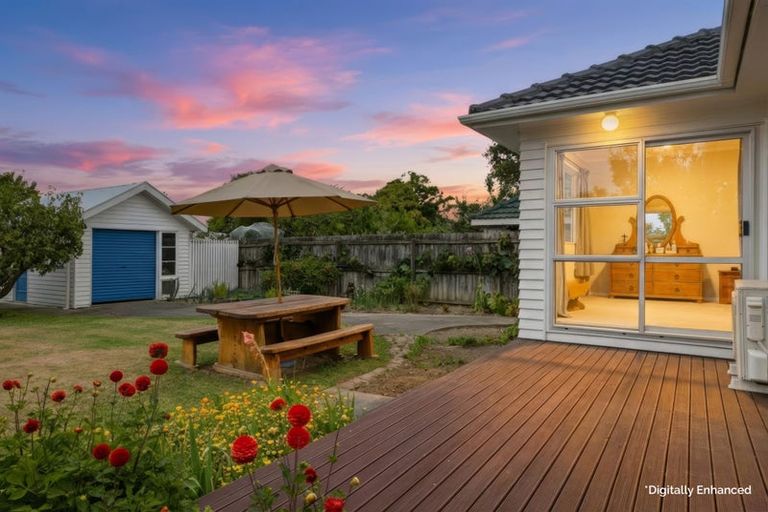 Photo of property in 230 Avonhead Road, Avonhead, Christchurch, 8042