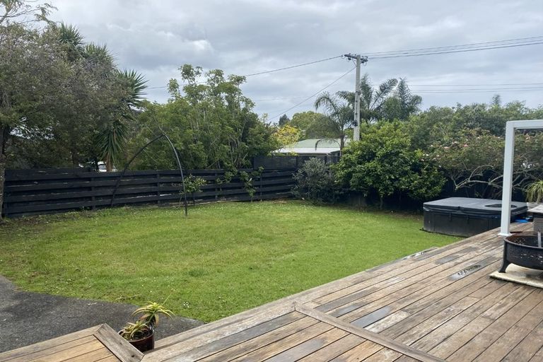 Photo of property in 73 Glenvar Road, Torbay, Auckland, 0630