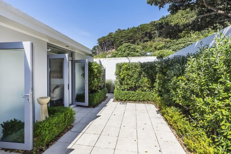 Photo of property in 97 Inglis Street, Seatoun, Wellington, 6022