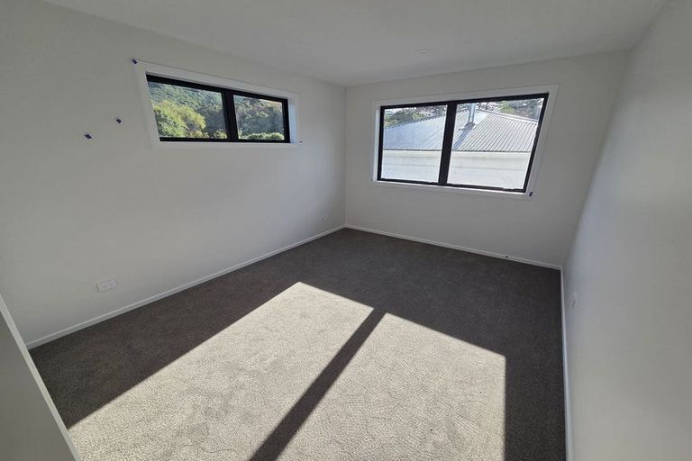 Photo of property in 235 Main Road, Tawa, Wellington, 5028
