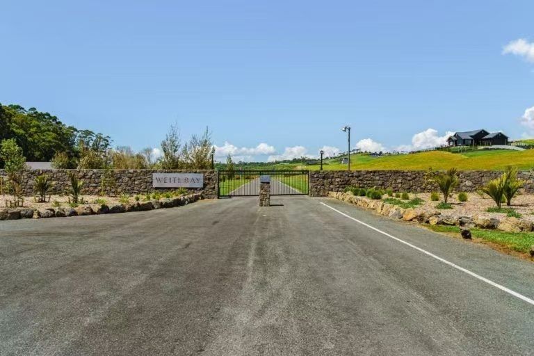 Photo of property in 3 Hurihuri Road, Okura Bush, Silverdale, 0794