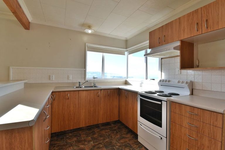 Photo of property in 131 Easther Crescent, Kew, Dunedin, 9012