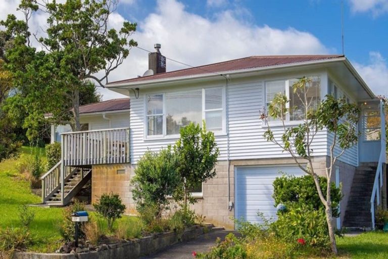 Photo of property in 20 Kenmure Avenue, Forrest Hill, Auckland, 0620