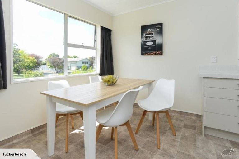 Photo of property in 27 Southwark Avenue, Tamatea, Napier, 4112