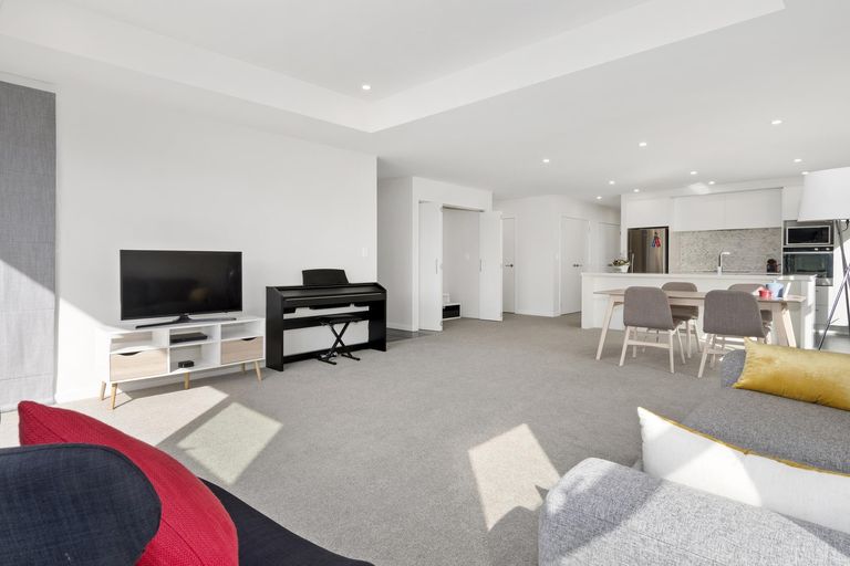 Photo of property in 92 Saint Pauls Drive, Brookfield, Tauranga, 3110