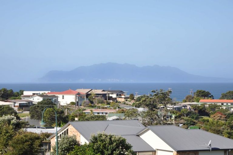 Photo of property in 42 Lax Crescent, Leigh, 0985