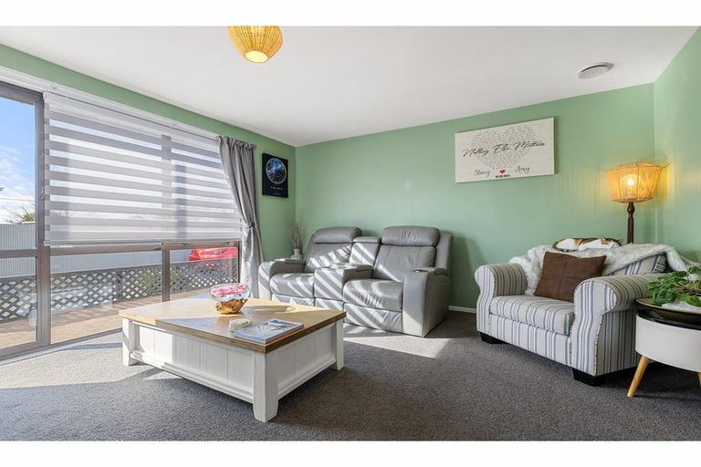 Photo of property in 18 Digby Place, Bromley, Christchurch, 8062