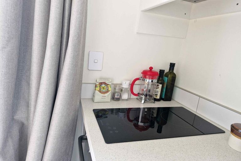 Photo of property in 39 Milne Terrace, Island Bay, Wellington, 6023