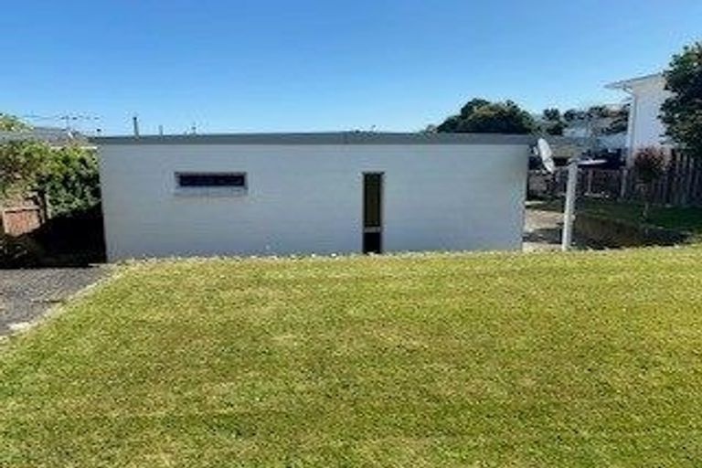 Photo of property in 15b Cypress Drive, Maungaraki, Lower Hutt, 5010