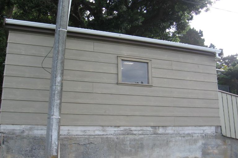 Photo of property in 106 Inglis Street, Seatoun, Wellington, 6022