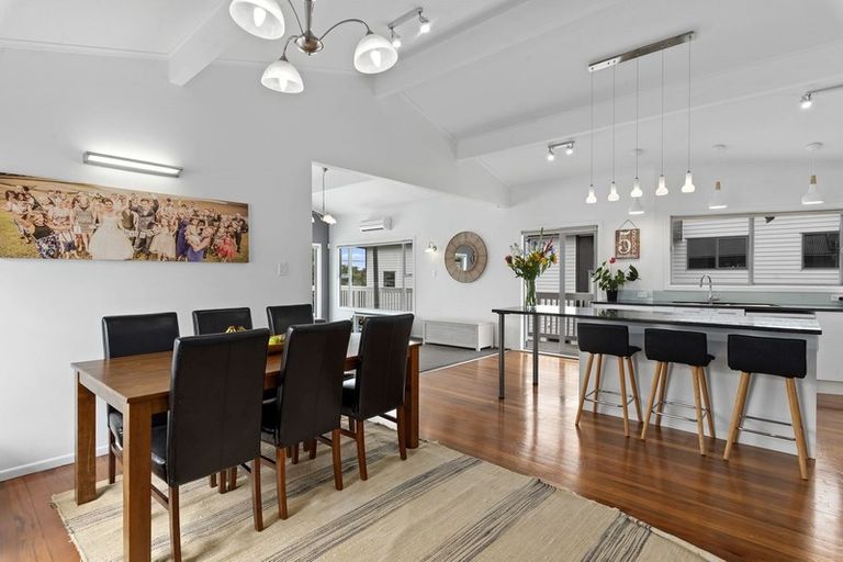 Photo of property in 48 Beulah Avenue, Rothesay Bay, Auckland, 0630