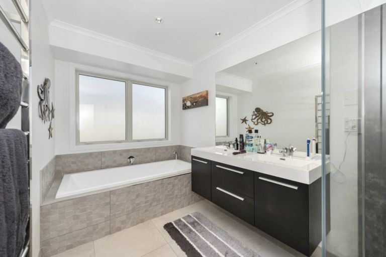 Photo of property in 3 Michael Terrence Place, Flagstaff, Hamilton, 3210