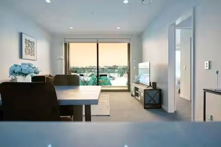 Photo of property in The Victor, 507/4 Bute Road, Browns Bay, Auckland, 0630