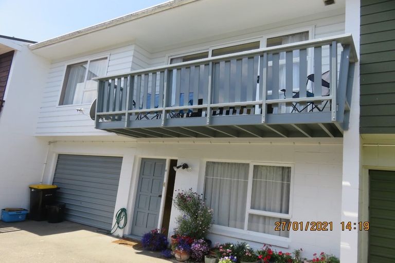 Photo of property in 3/251 Bridge Street, The Wood, Nelson, 7010