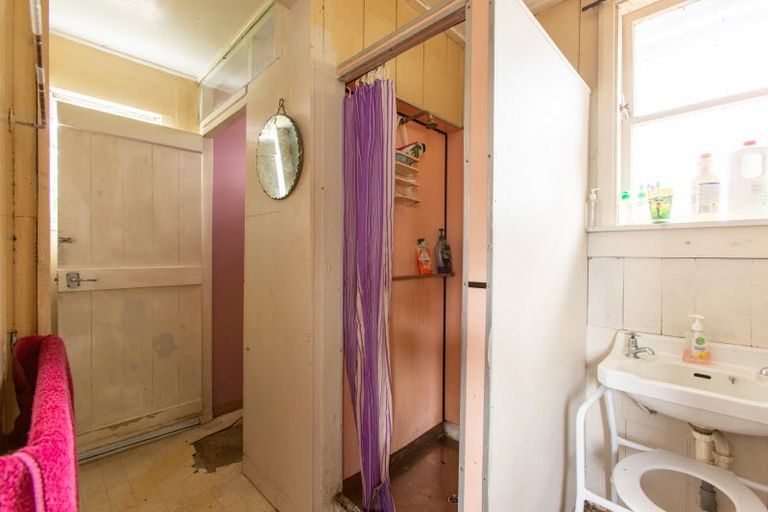 Photo of property in 22 Salisbury Street, Dannevirke, 4930