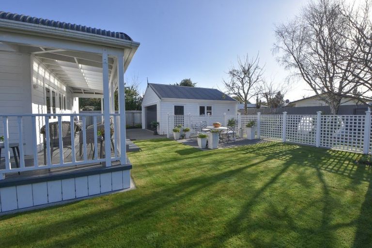 Photo of property in 12 Rhodes Street, Carterton, 5713