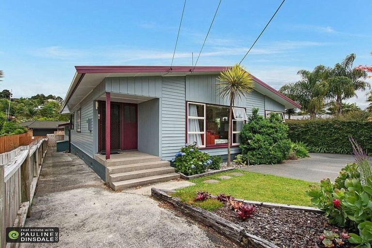 Photo of property in 28 Carr Street, Te Kamo, Whangarei, 0112
