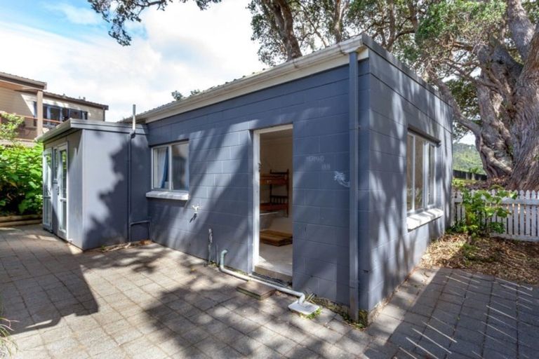 Photo of property in 10 Fishermans Bend, Whiritoa, Whangamata, 3691