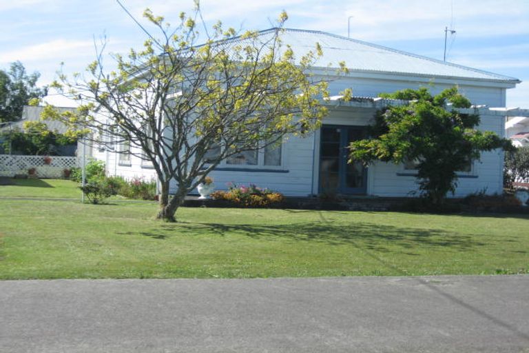 Photo of property in 14 Fitzroy Street, Feilding, 4702