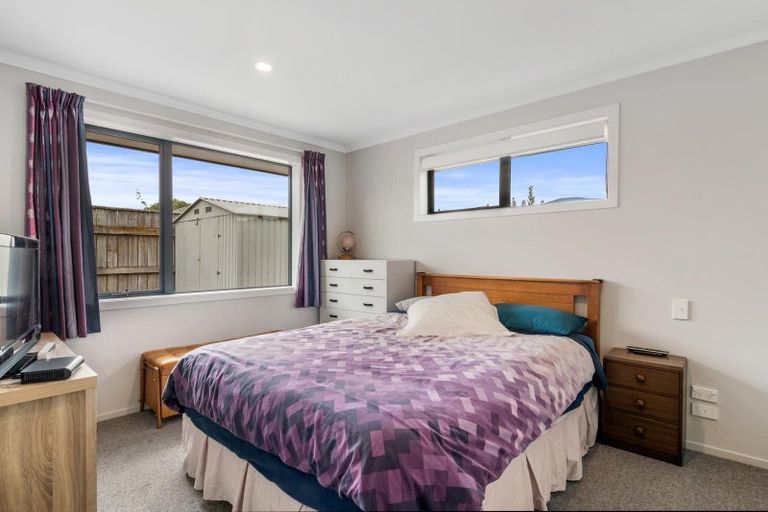 Photo of property in 17 Hammill Grove, Stoke, Nelson, 7011