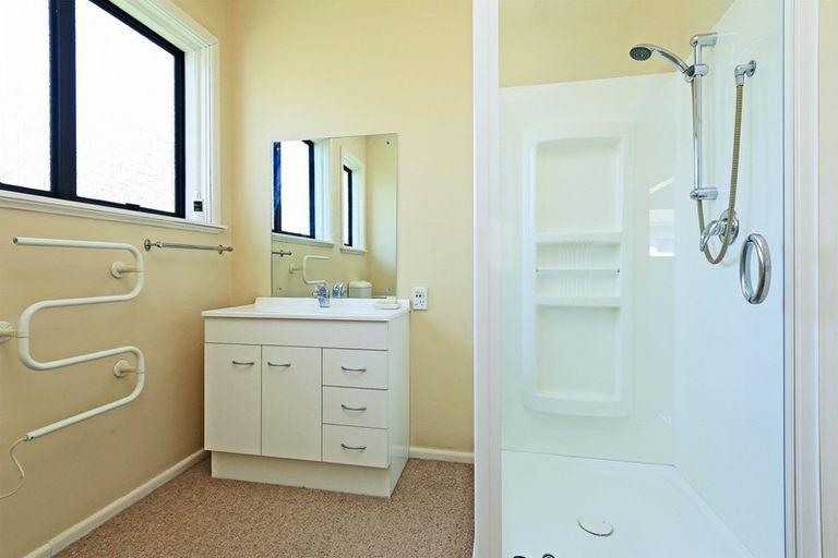 Photo of property in 217 Tudor Avenue, Mayfair, Hastings, 4122