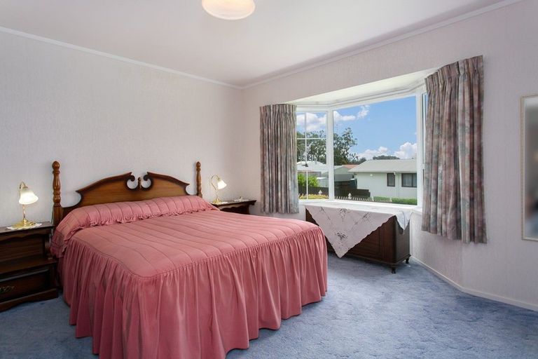 Photo of property in 31 Sheridan Crescent, Leamington, Cambridge, 3432