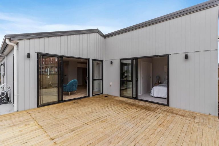 Photo of property in 32d Biokovo Street, Massey, Auckland, 0614