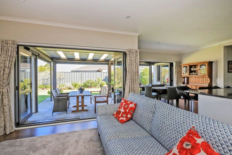 Photo of property in 8 Waitaki Way, Poraiti, Napier, 4112