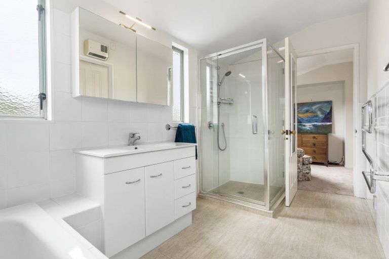 Photo of property in 2/10 Norman Road, Hauraki, Auckland, 0622