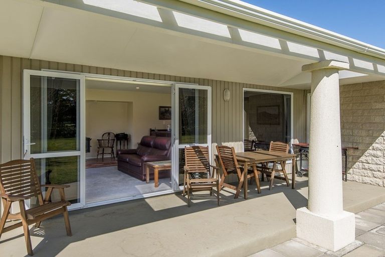 Photo of property in 100 School Road, Yaldhurst, Christchurch, 7676