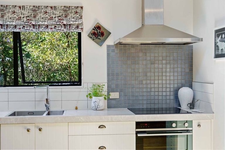 Photo of property in 34 Horopito Road, Waikanae, 5036