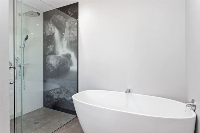 Photo of property in 10 Parsonage Road, Woodend, 7610