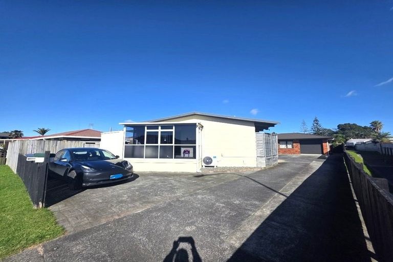 Photo of property in 66a Gloucester Road, Mount Maunganui, 3116