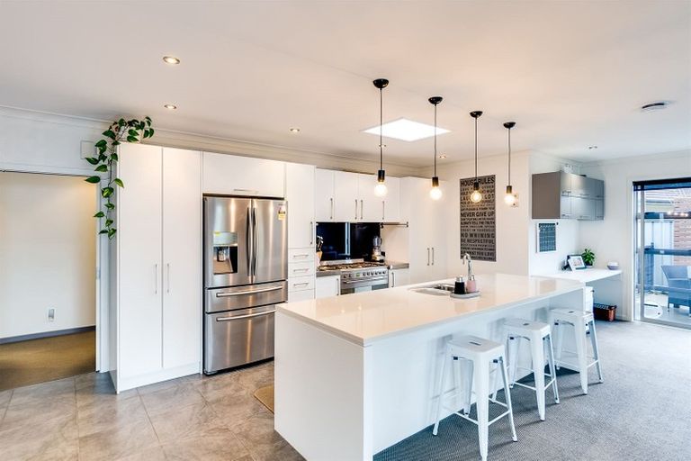 Photo of property in 18 Palliser Place, Poraiti, Napier, 4112