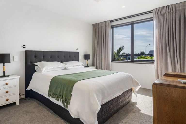 Photo of property in 563 Grenada Street, Papamoa Beach, Papamoa, 3118