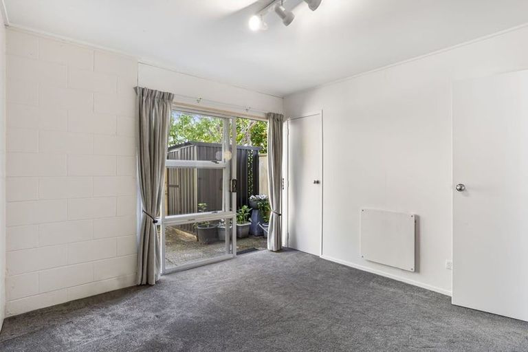 Photo of property in 5/25 Inverness Road, Browns Bay, Auckland, 0630