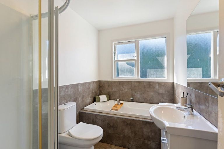 Photo of property in 1 Titoki Road, Raumati Beach, Paraparaumu, 5032
