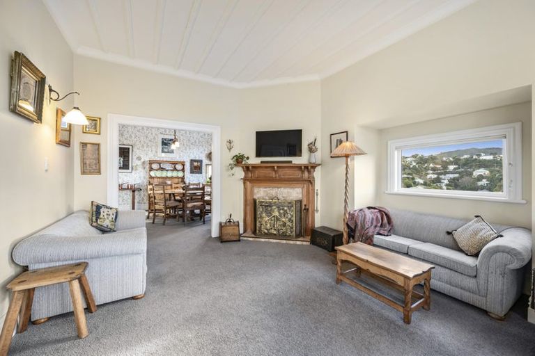 Photo of property in 9 Boundary Road, Kelburn, Wellington, 6012