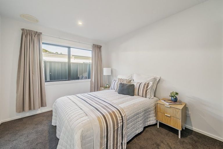 Photo of property in 10 Hopkirk Avenue, Wallaceville, Upper Hutt, 5018