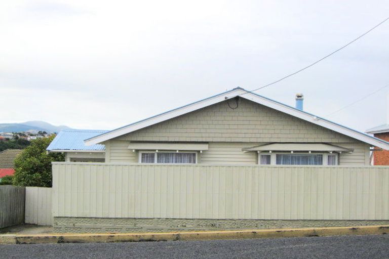 Photo of property in 51 Riselaw Road, Calton Hill, Dunedin, 9012